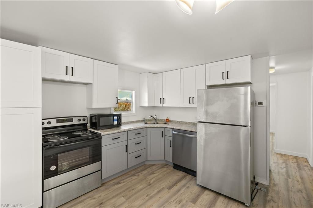 341 Mattie Ave, Fort Myers, FL 33908 Photo