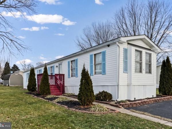 11 CREEKSIDE DRIVE, WEST GROVE, PA 19390