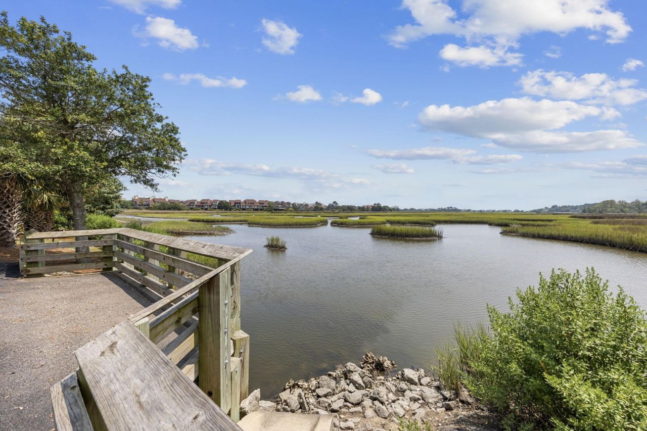 202 Brickwell Ln. Photo 39