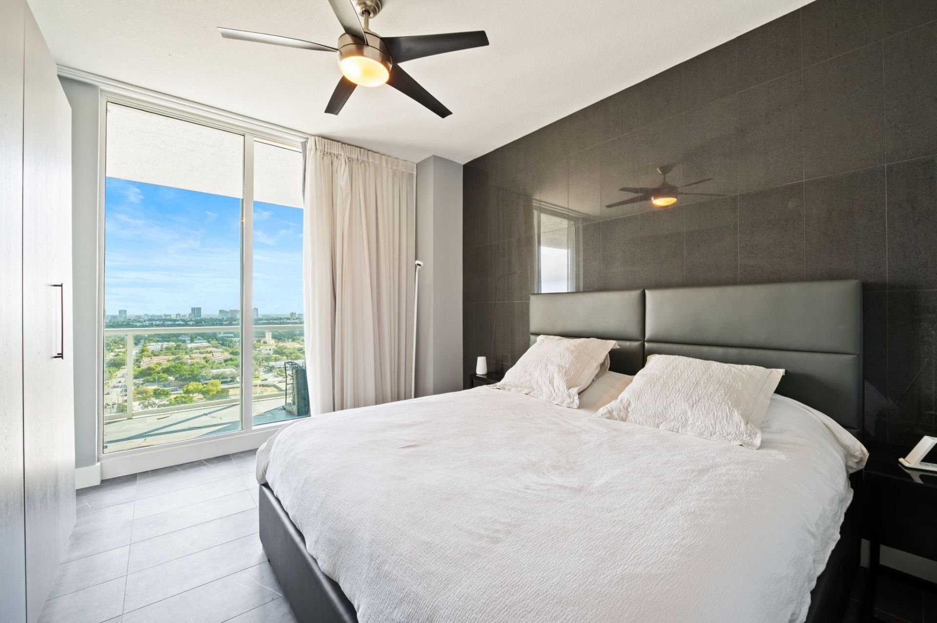 315 NE 3rd Avenue, Unit 1907, Fort Lauderdale, FL 33301 Photo