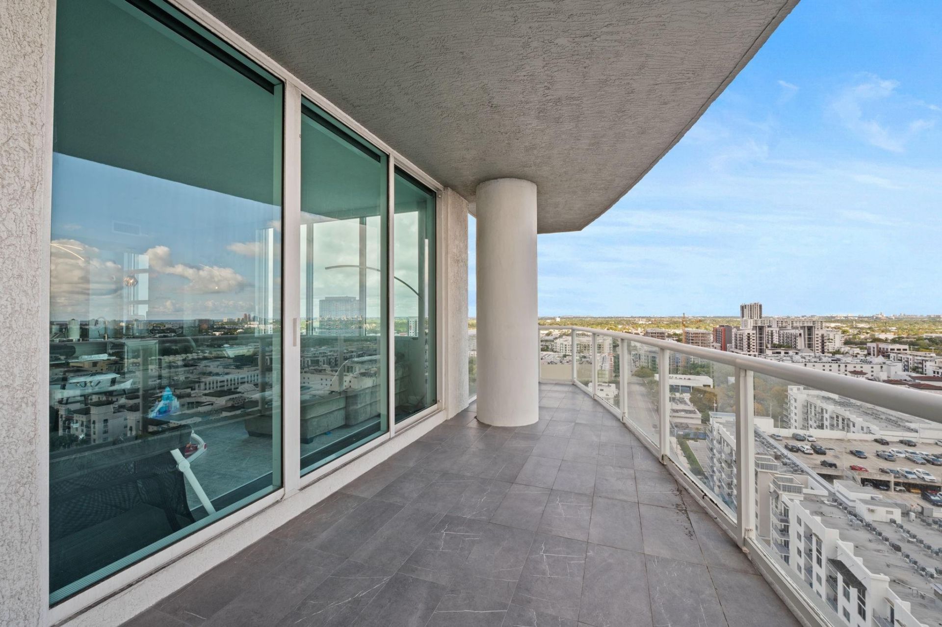 315 NE 3rd Avenue, Unit 1907, Fort Lauderdale, FL 33301 Photo