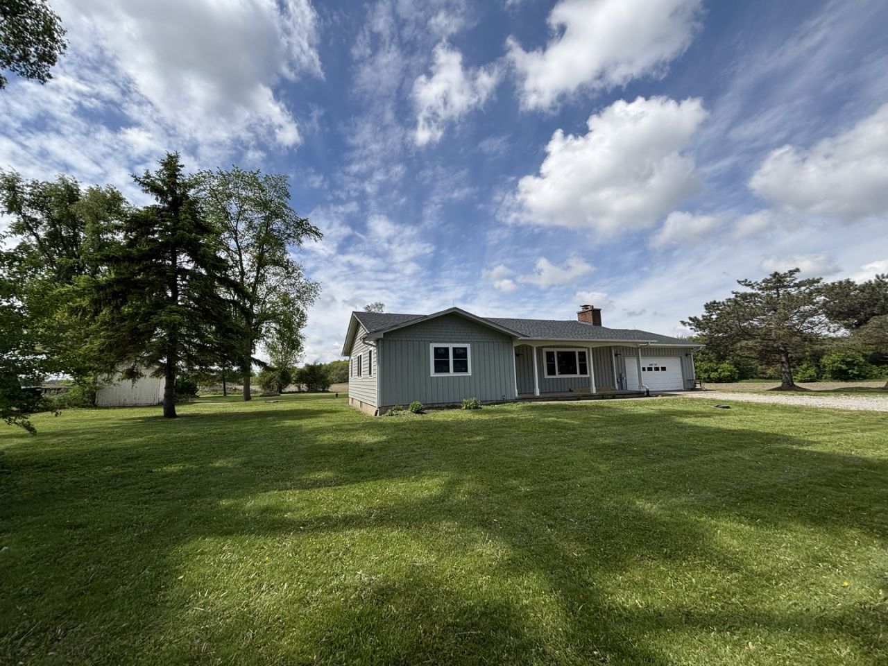 38w715 Huntley Road, West Dundee, IL 60118