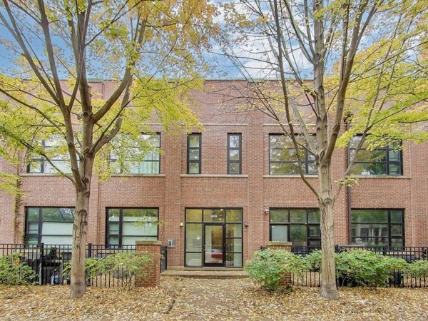 2105 W CONCORD Place, Unit 5, Chicago, IL 60647