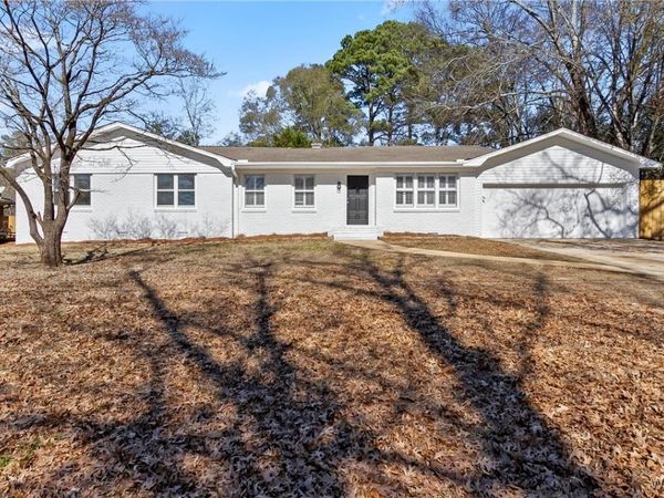 1004 Greystone Street, Northport, AL 35473