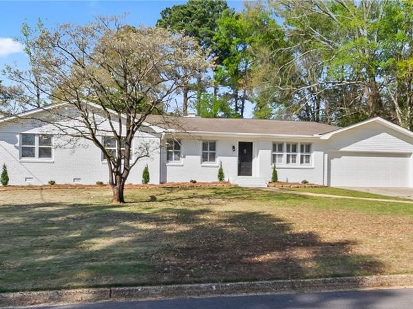 1004 Greystone Street, Northport, AL 35473