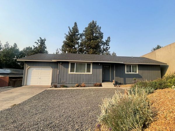 206 SW Hayes Avenue, Bend, OR 97702