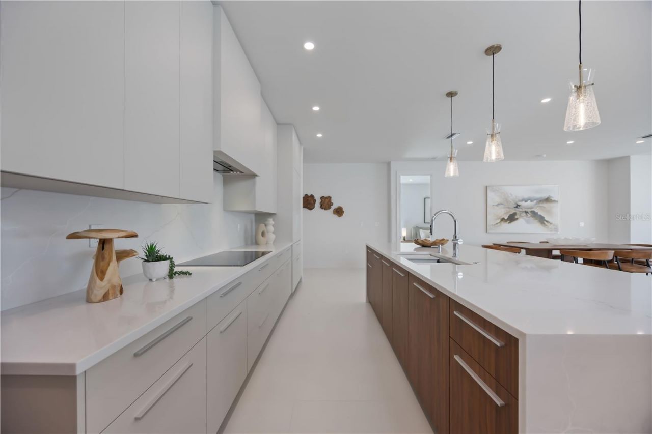 2596 Floyd Street, Sarasota, FL 34239 Photo