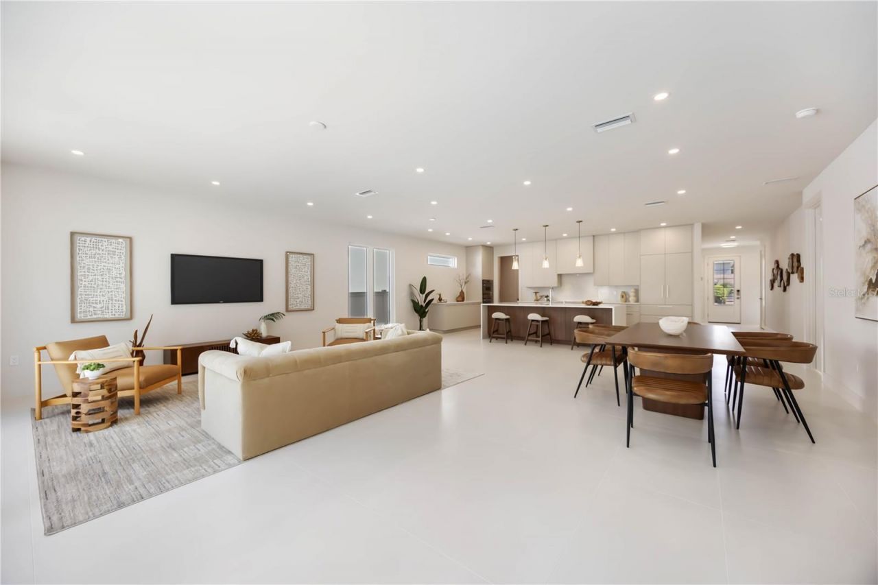 2596 Floyd Street, Sarasota, FL 34239 Photo