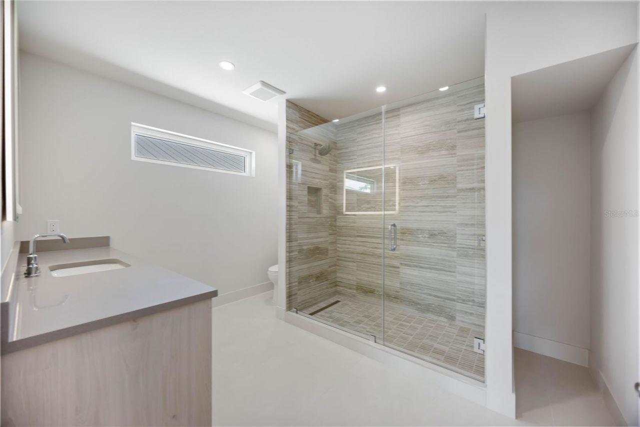 2596 Floyd Street, Sarasota, FL 34239 Photo