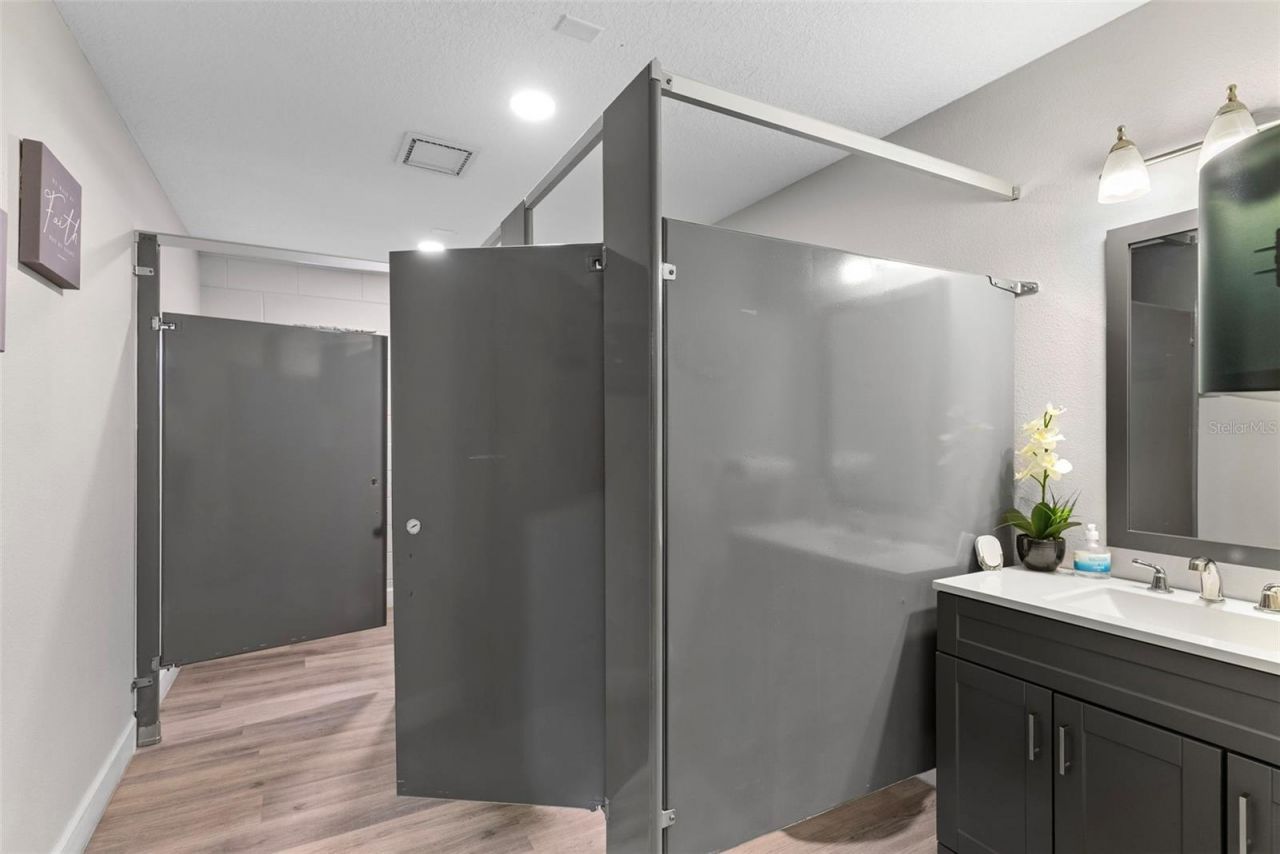 201 W University Avenue, Orange City, FL 32763 Photo