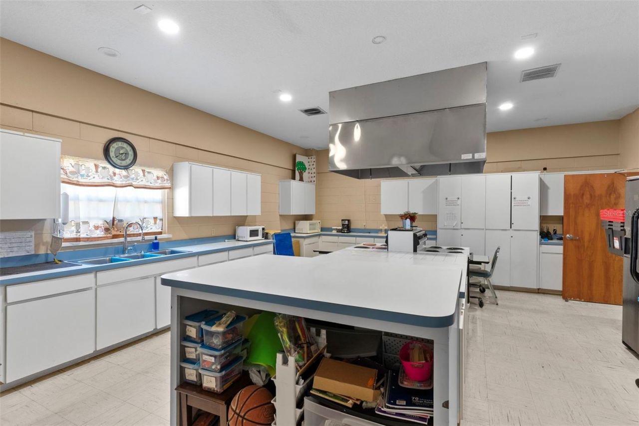 201 W University Avenue, Orange City, FL 32763 Photo