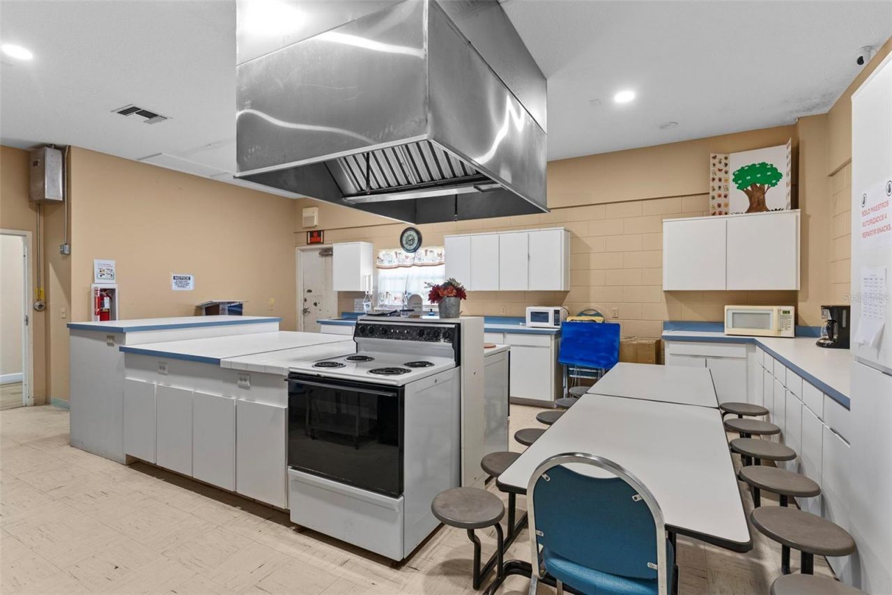 201 W University Avenue, Orange City, FL 32763 Photo