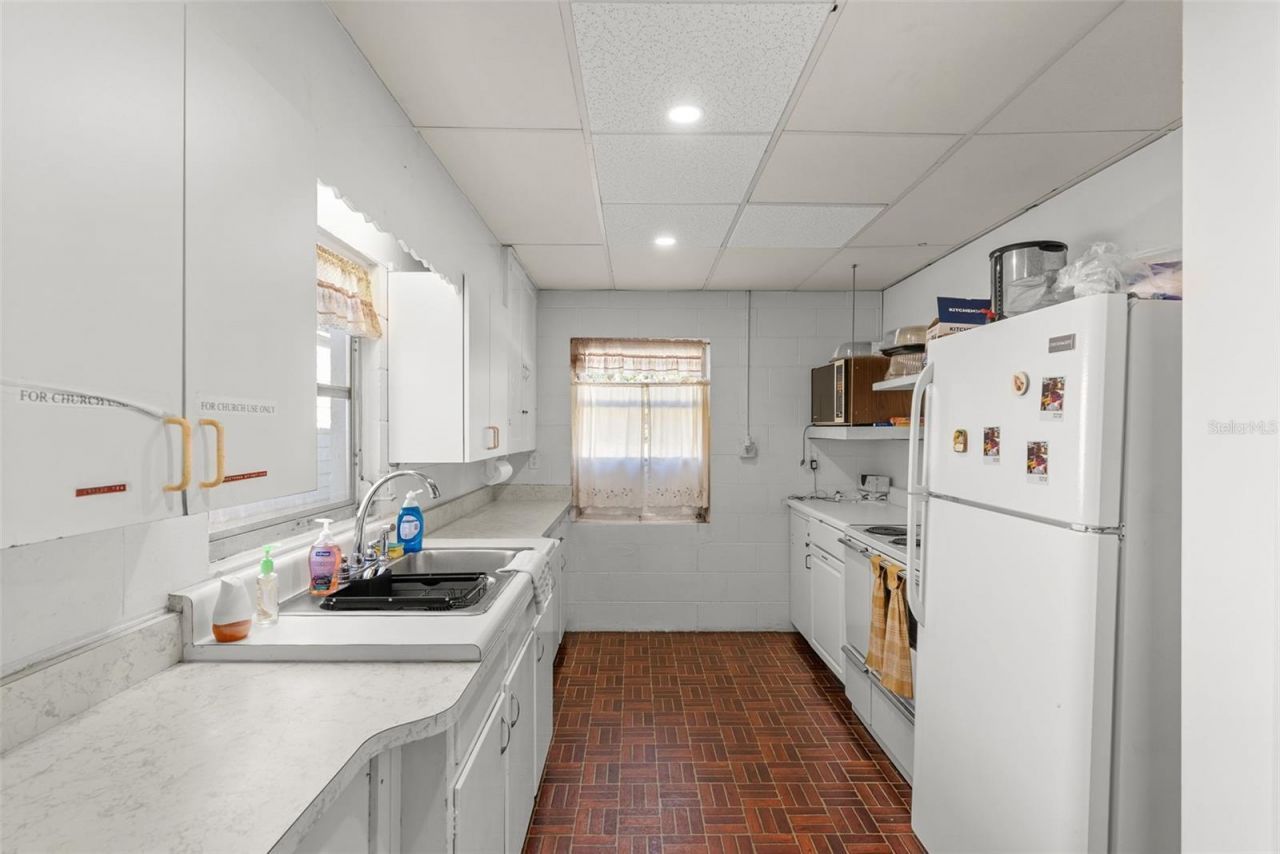 201 W University Avenue, Orange City, FL 32763 Photo