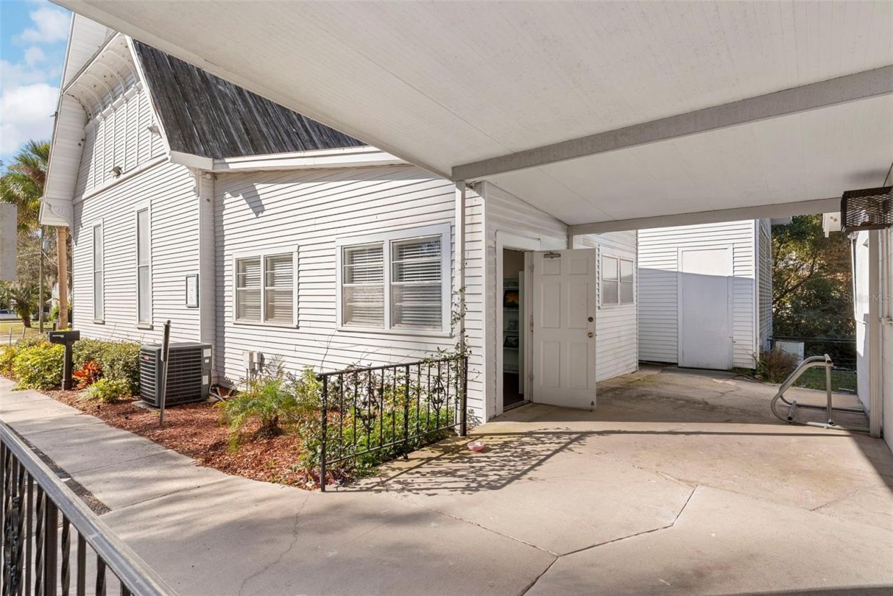 201 W University Avenue, Orange City, FL 32763 Photo