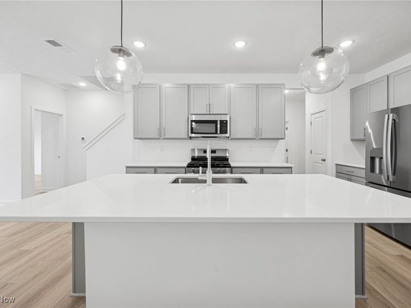 5085 Shepherds Glen, Willoughby, OH 44094 Photo 10