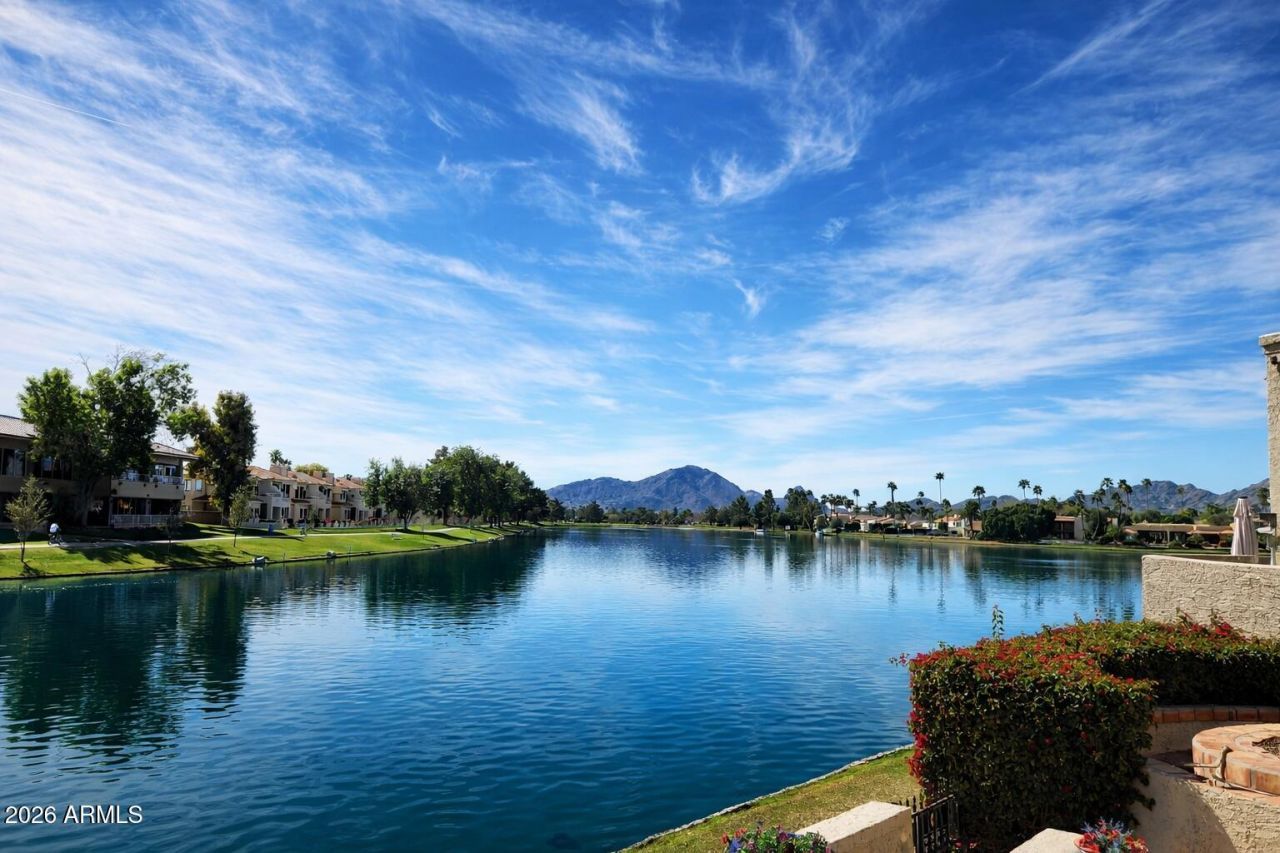 8407 E Del Camino Drive, Scottsdale, AZ 85258 Main Photo