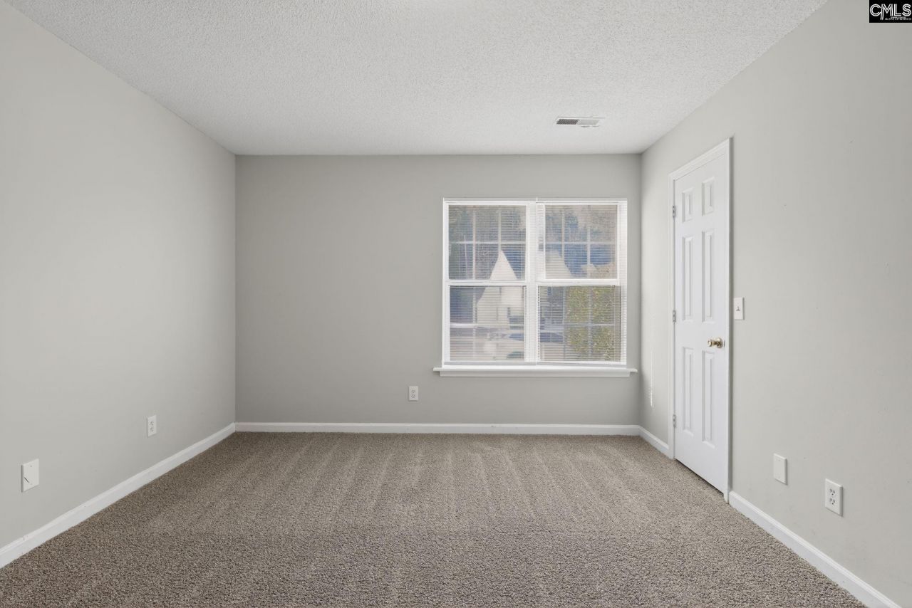 116 Huntwood Trail Photo 10