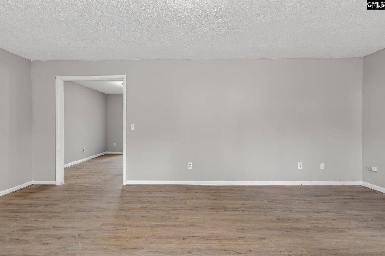 116 Huntwood Trail Photo 12