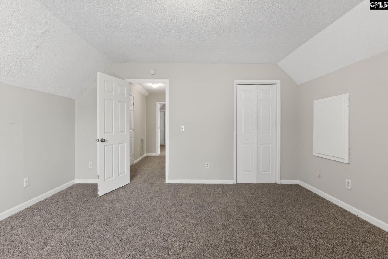 116 Huntwood Trail Photo 32