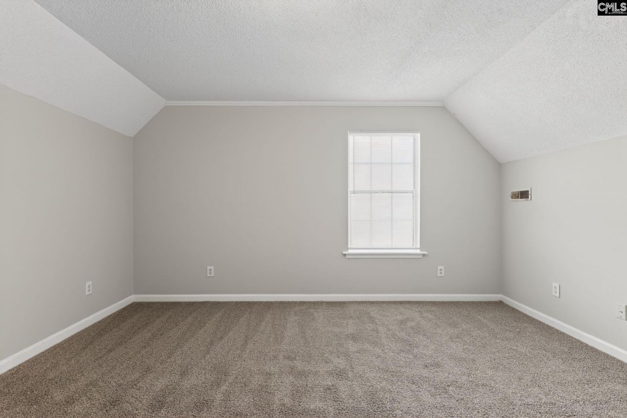 116 Huntwood Trail Photo 33