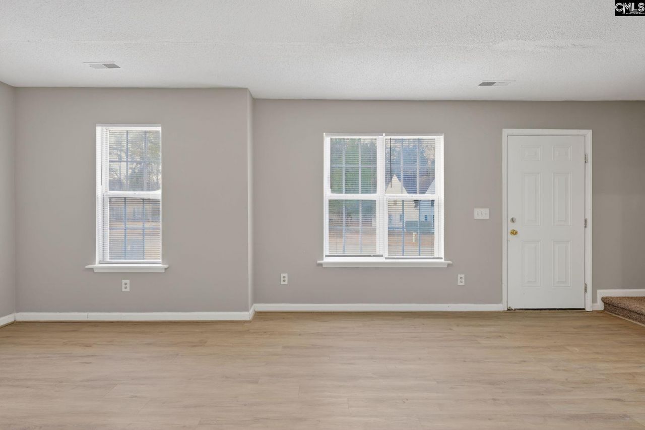 116 Huntwood Trail Photo 8