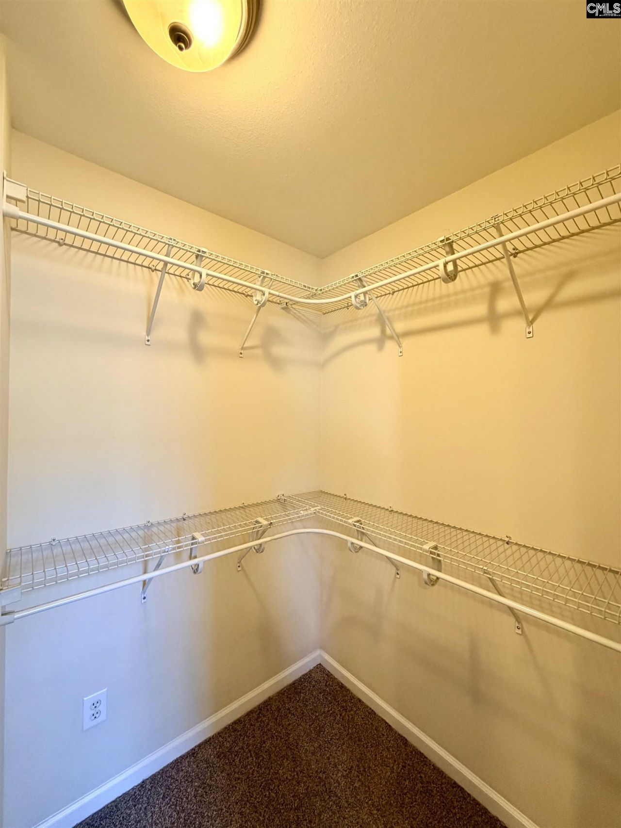 213 Favorite Court Photo 12