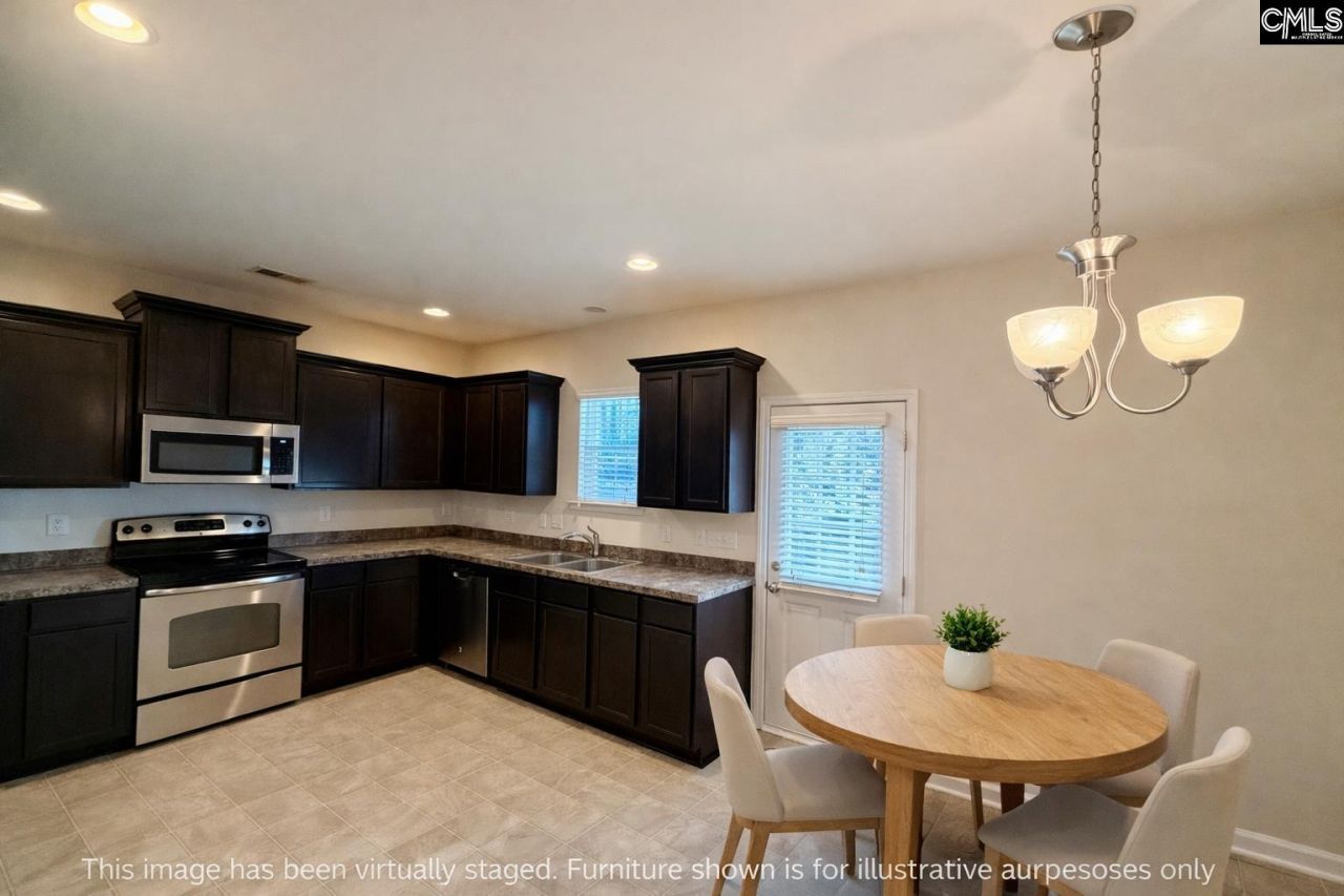 213 Favorite Court Photo 5