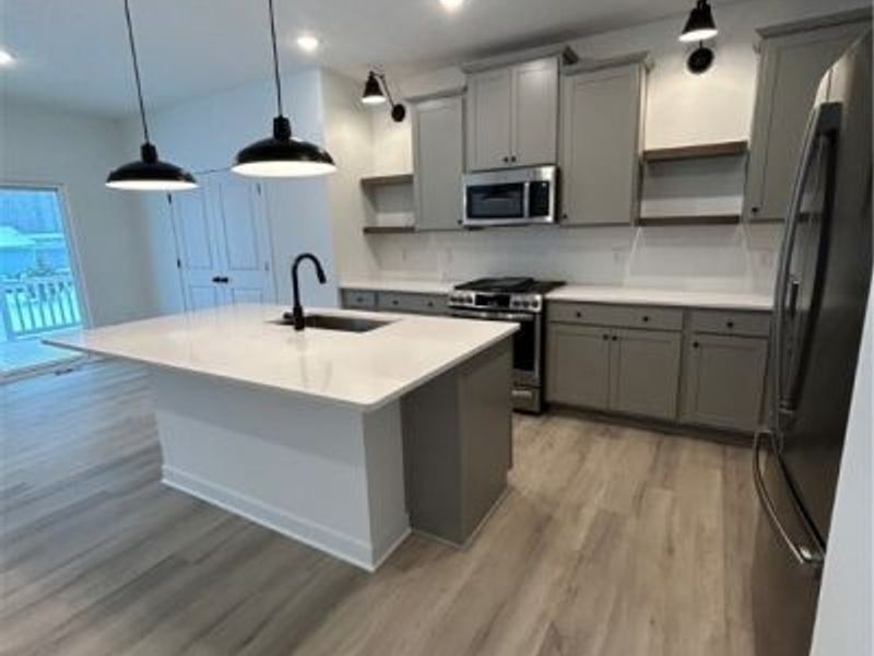 104 Willow Way, Elyria, OH 44035 Photo 14