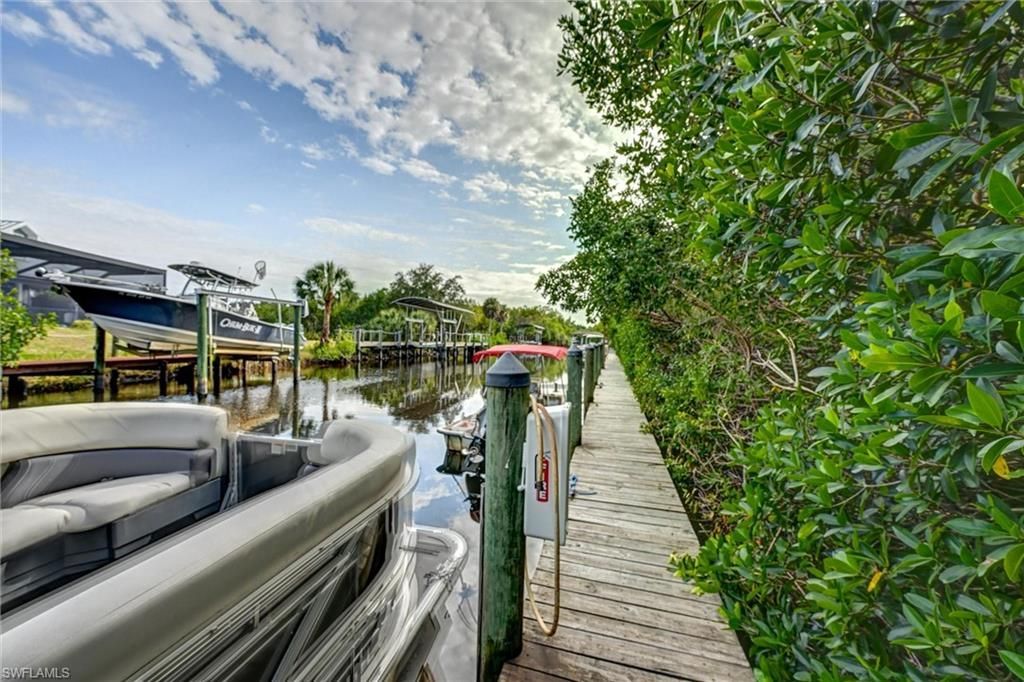 15000 Arbor Lakes Dr E, Unit 2, North Fort Myers, FL 33917 Photo