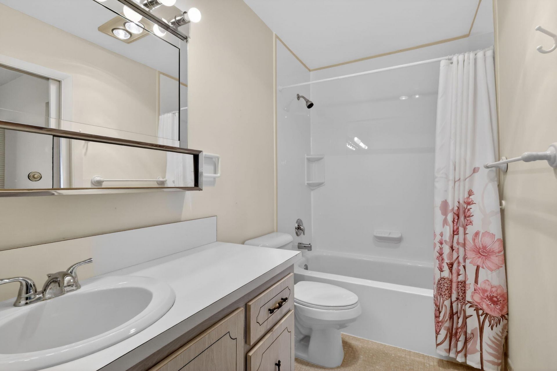 5091 Lakefront Boulevard, Unit C, Delray Beach, FL 33484 Photo