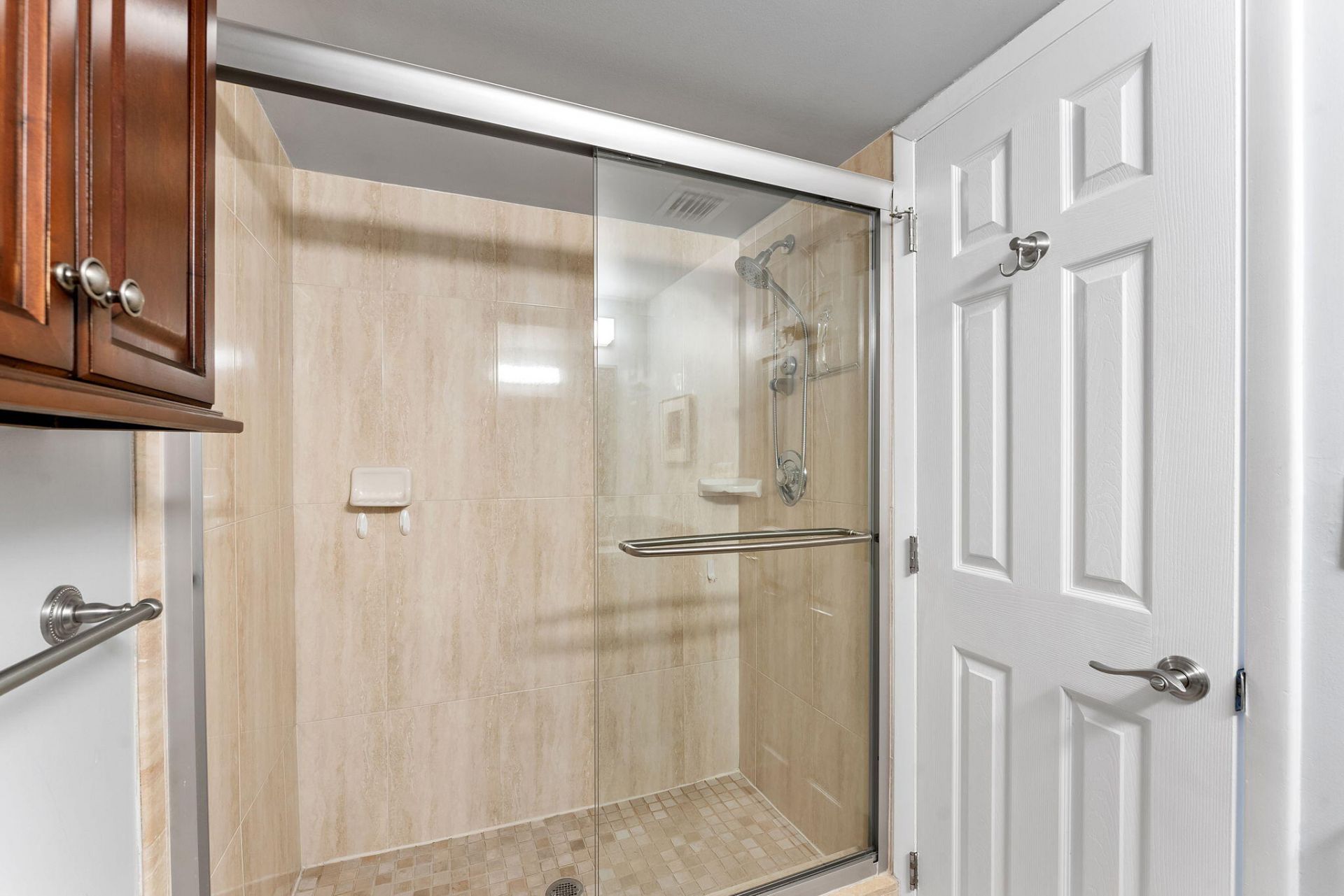 3930 Inverrary Boulevard, Unit 505-D, Lauderhill, FL 33319 Photo