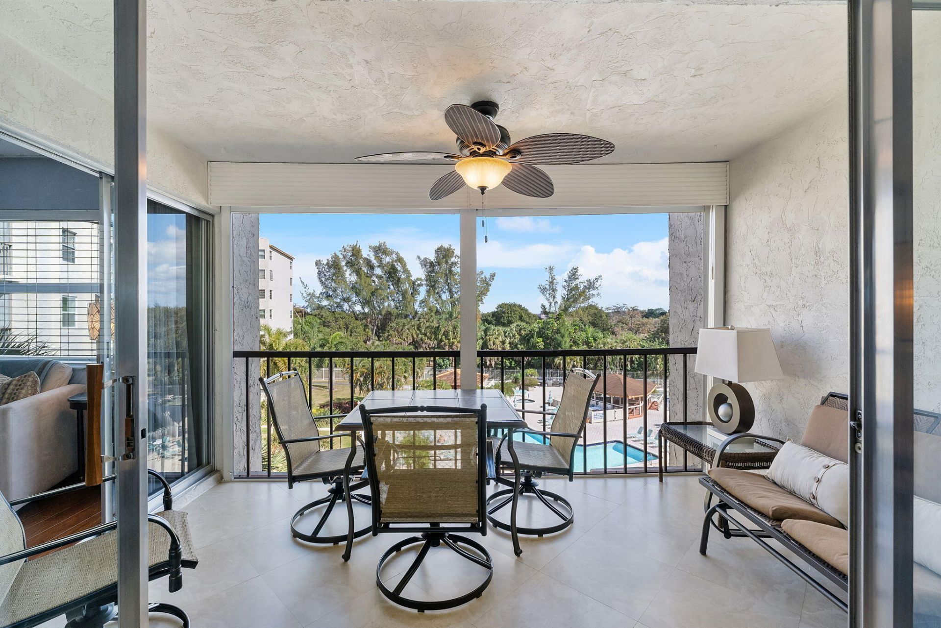 3930 Inverrary Boulevard, Unit 505-D, Lauderhill, FL 33319 Photo