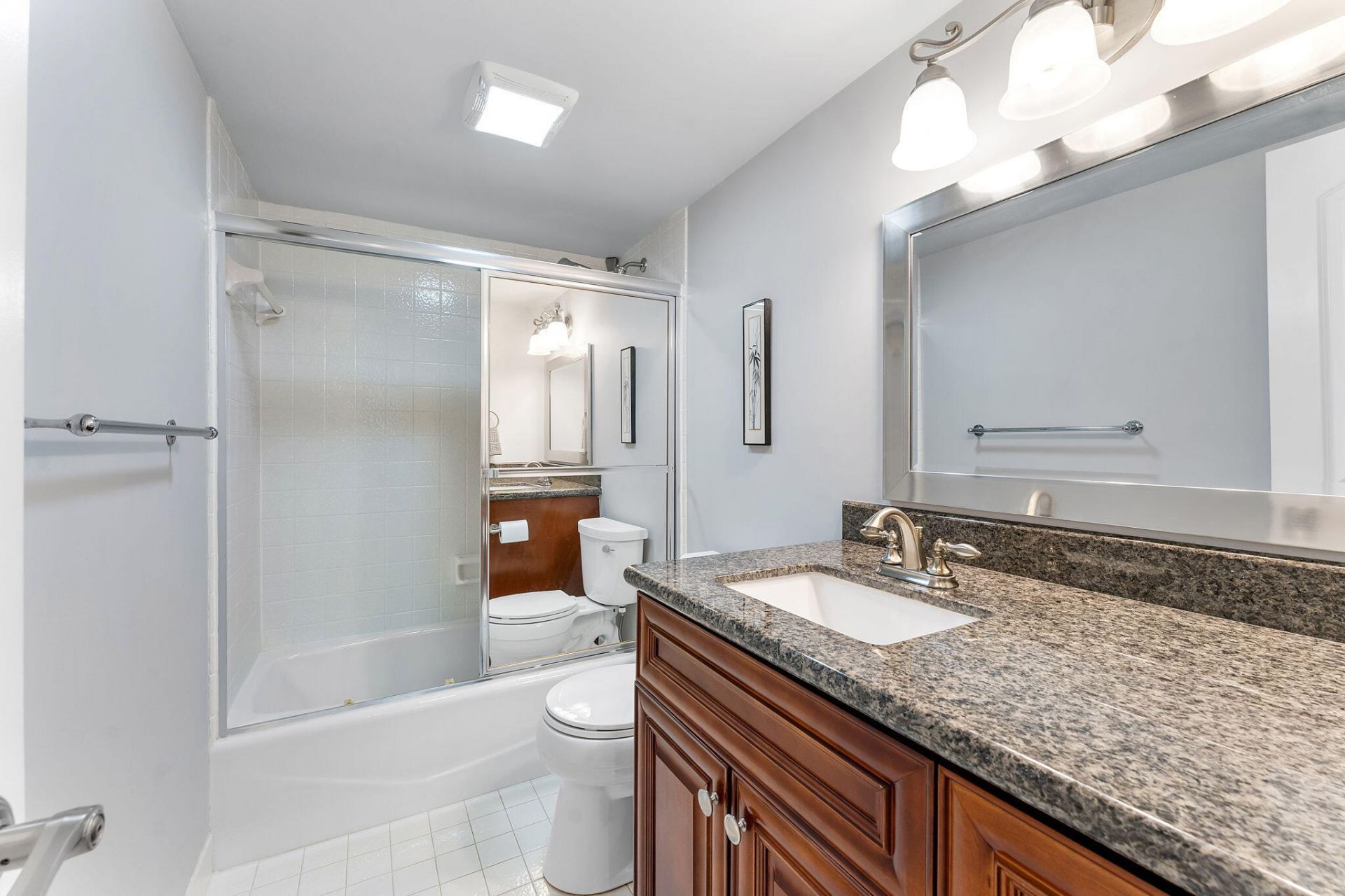 3930 Inverrary Boulevard, Unit 505-D, Lauderhill, FL 33319 Photo