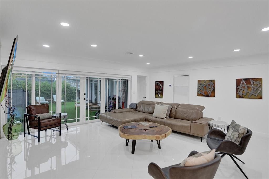 3101 NE 164th Street, North Miami Beach, FL 33160 Photo