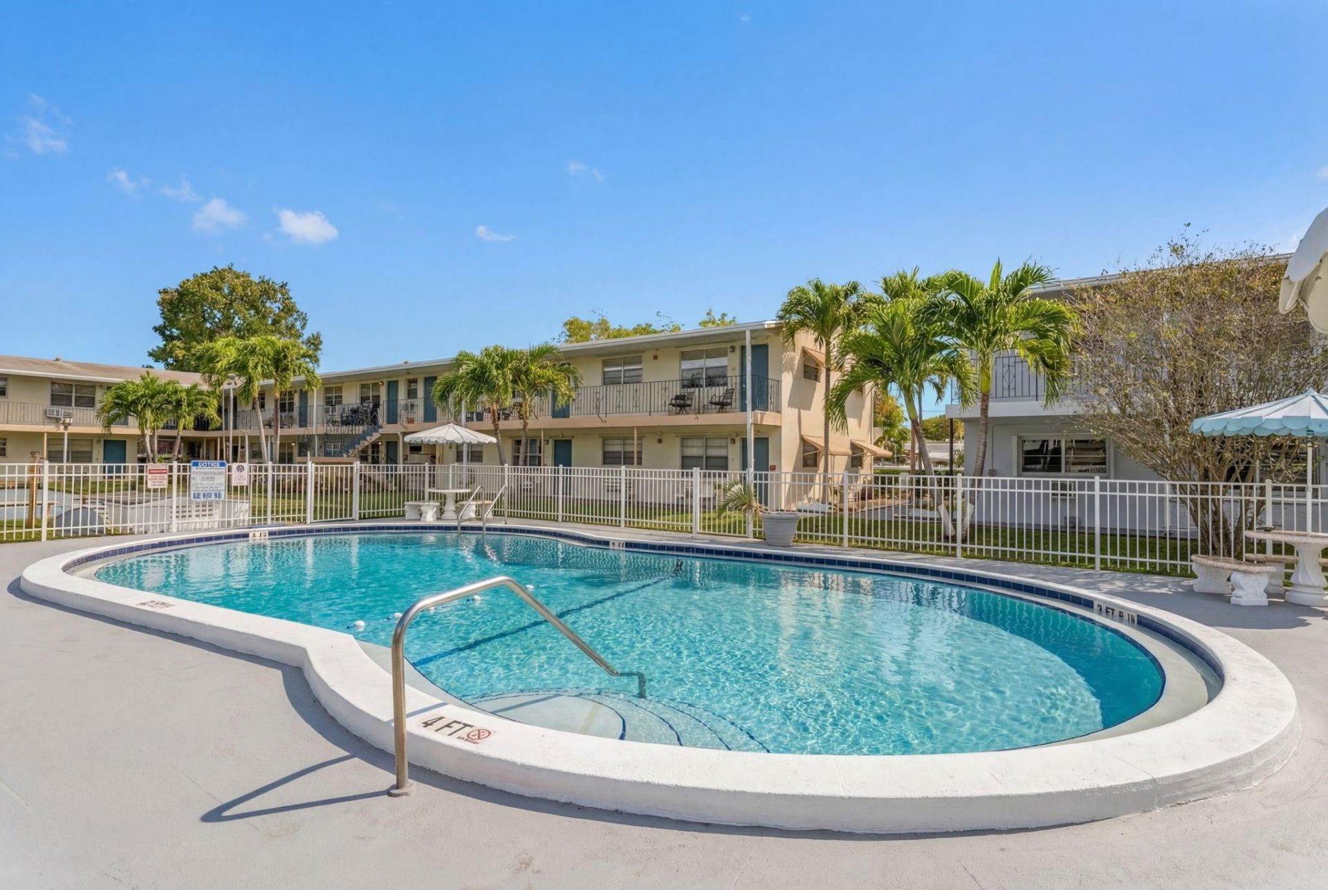 7401 Pines Boulevard, Unit 201, Pembroke Pines, FL 33024 Photo