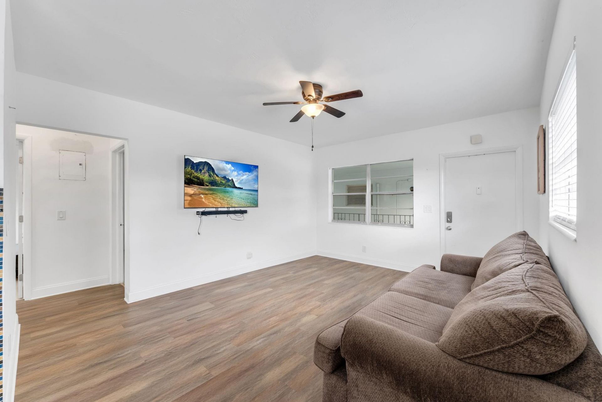 7401 Pines Boulevard, Unit 201, Pembroke Pines, FL 33024 Photo