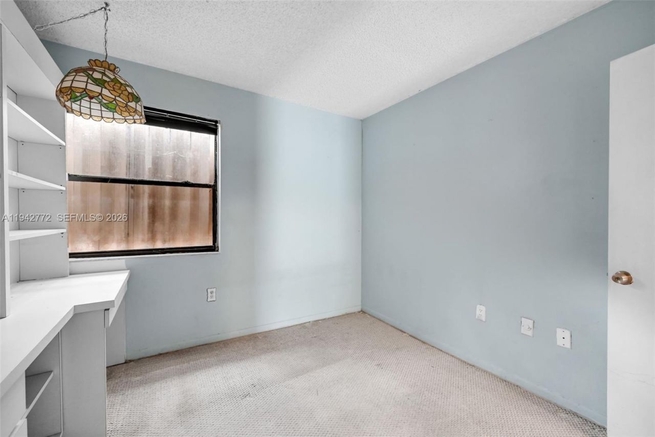 9907 NW 9th St Cir, Unit 15-20, Miami, FL 33172 Photo