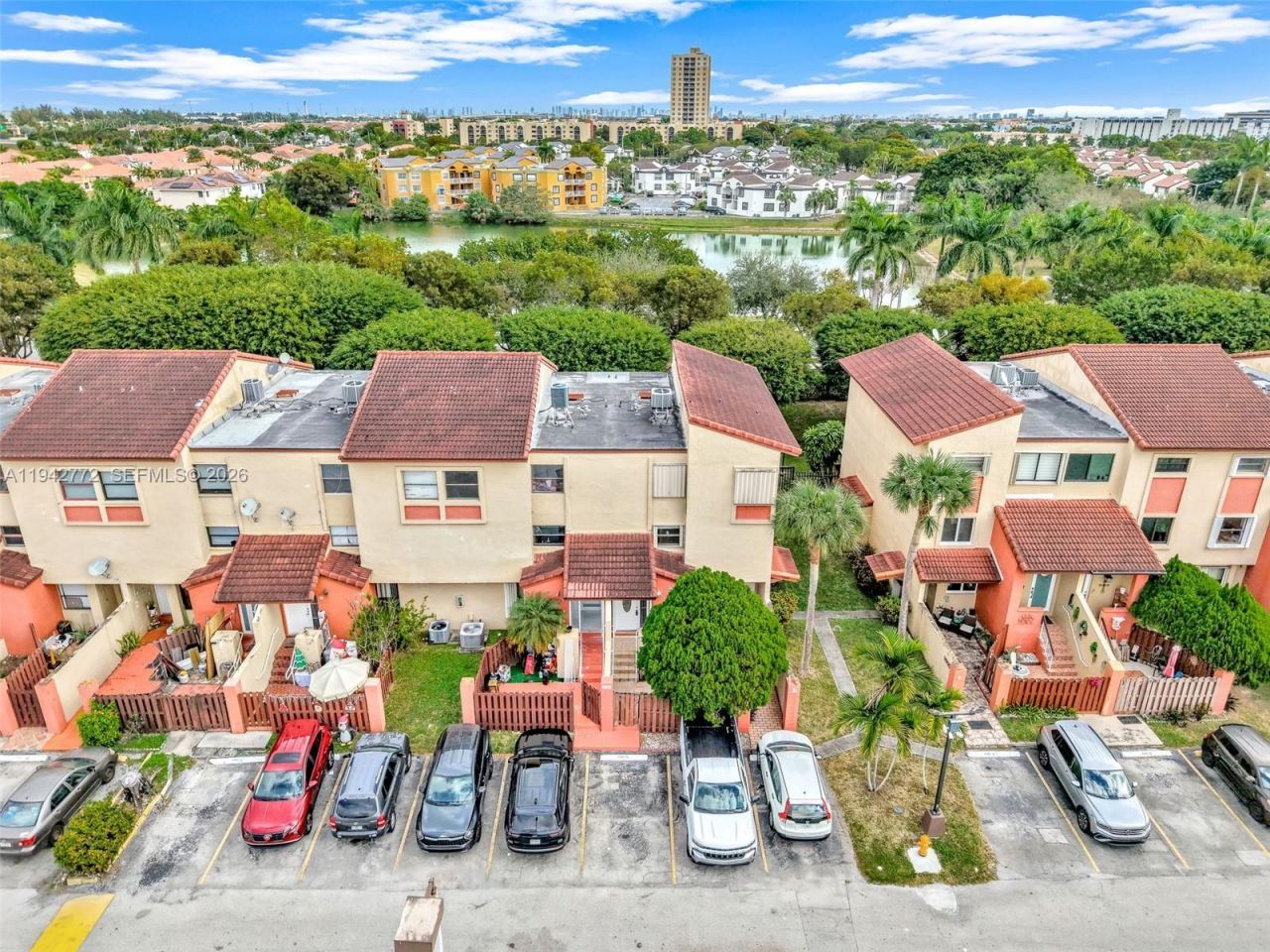 9907 NW 9th St Cir, Unit 15-20, Miami, FL 33172 Photo