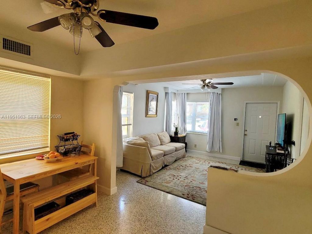 655 NE 122nd St, North Miami, FL 33161 Photo