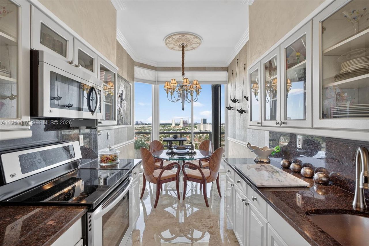 3598 Yacht Club Dr, Unit PH2, Aventura, FL 33180 Photo