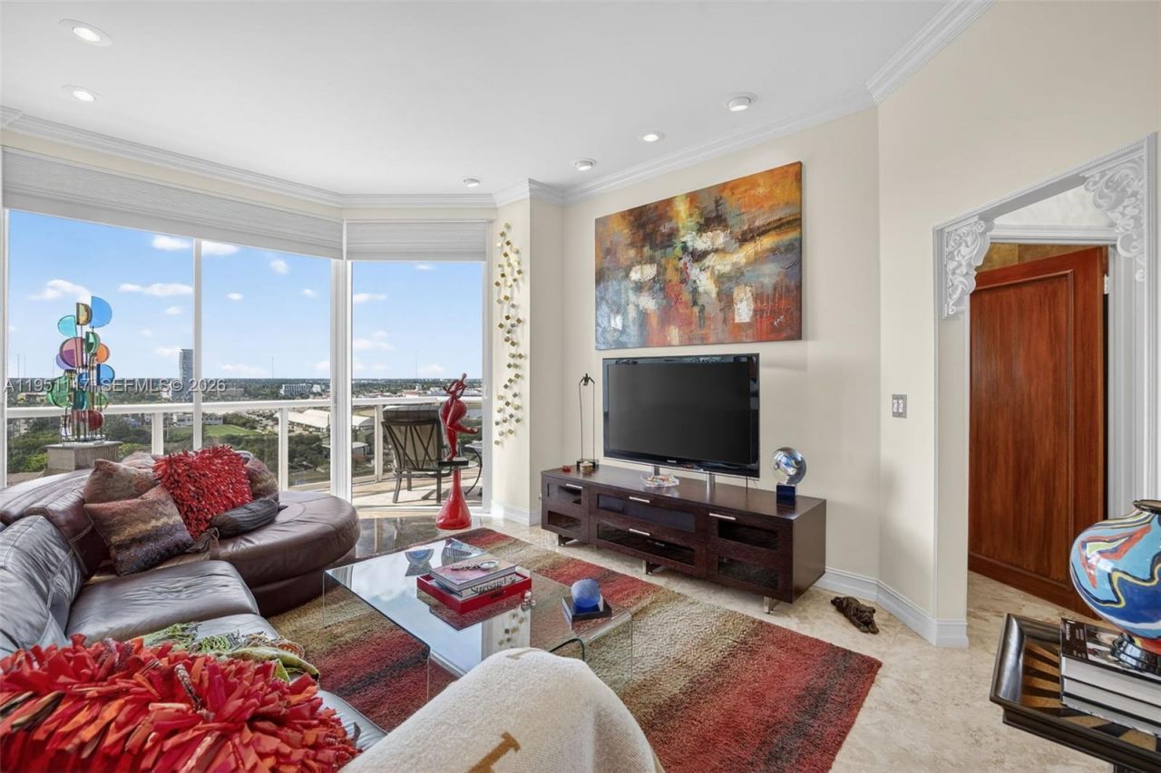 3598 Yacht Club Dr, Unit PH2, Aventura, FL 33180 Photo