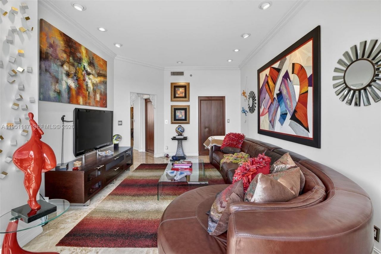 3598 Yacht Club Dr, Unit PH2, Aventura, FL 33180 Photo