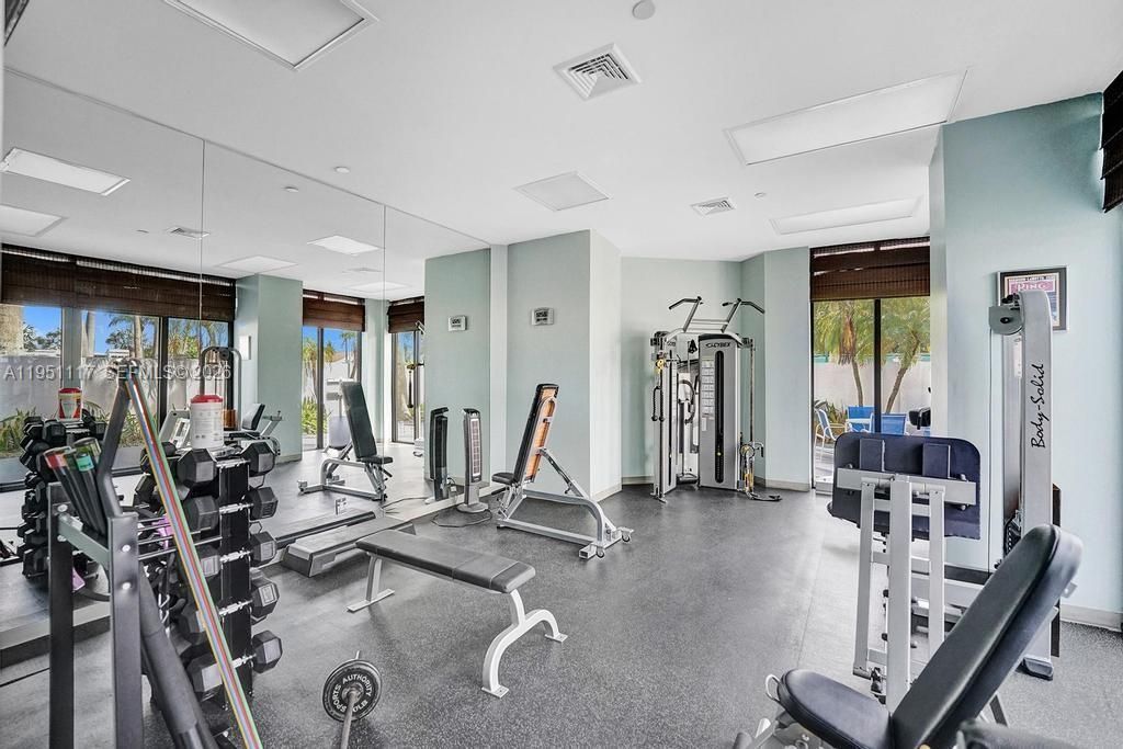 3598 Yacht Club Dr, Unit PH2, Aventura, FL 33180 Photo