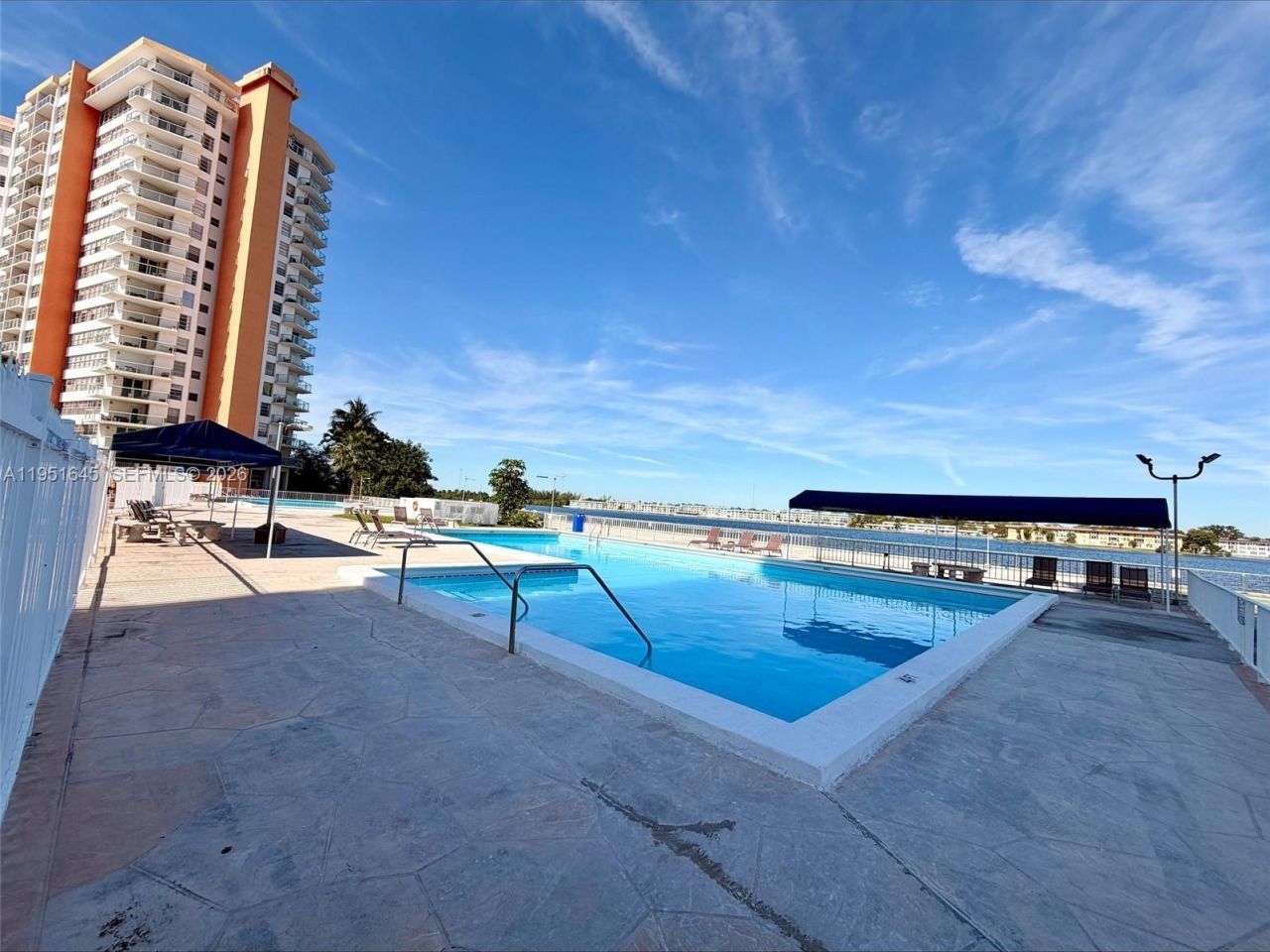 1301 NE Miami Gardens Dr, Unit 1406W, Miami, FL 33179 Photo