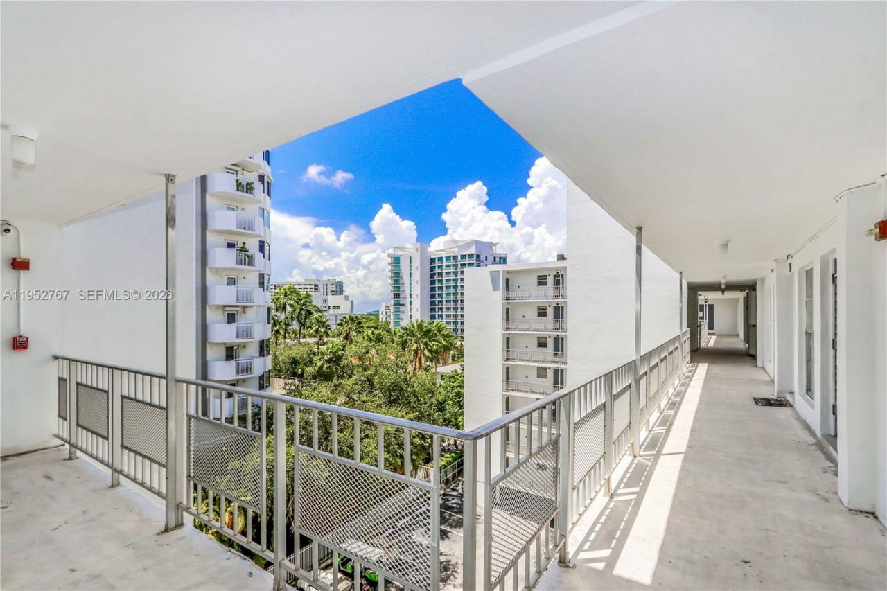 1340 Lincoln Rd, Unit 708, Miami Beach, FL 33139 Photo