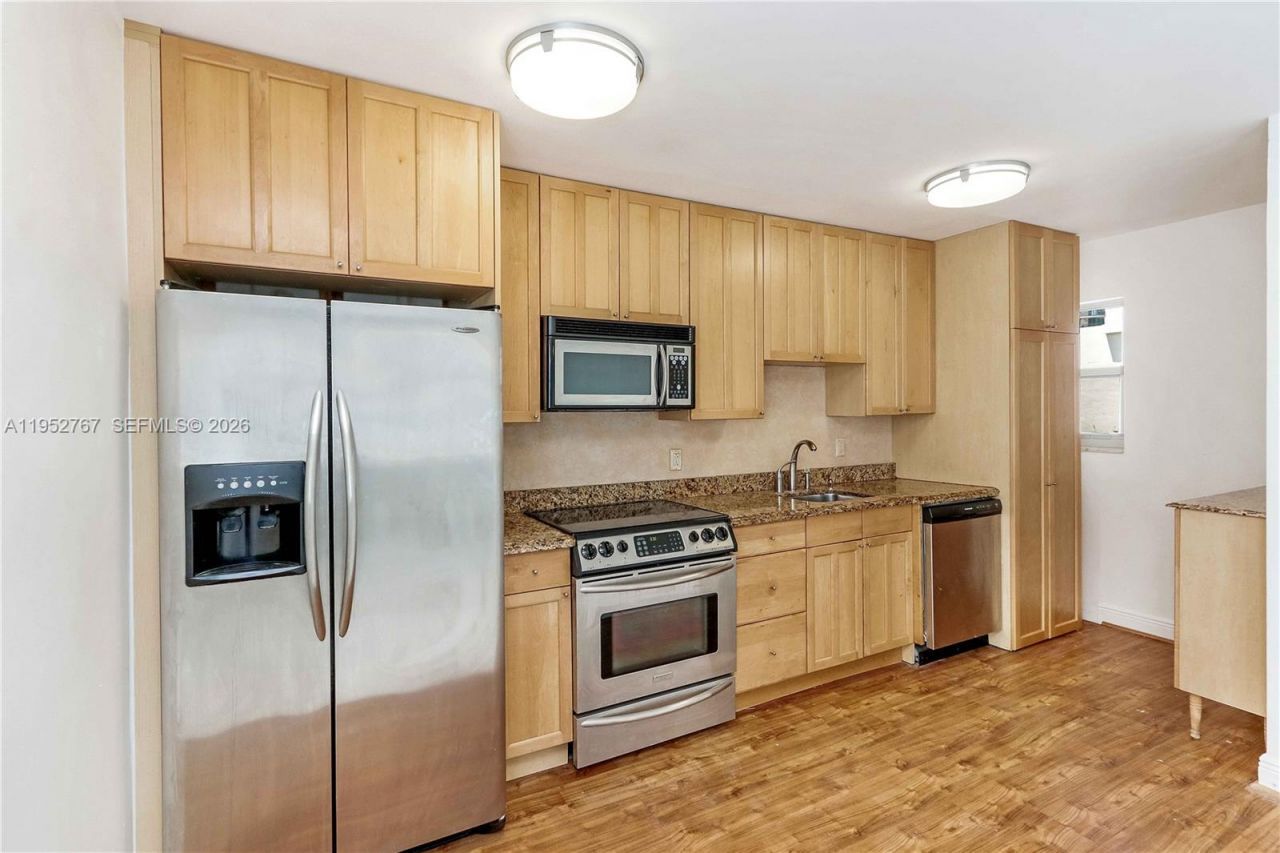 1340 Lincoln Rd, Unit 708, Miami Beach, FL 33139 Photo