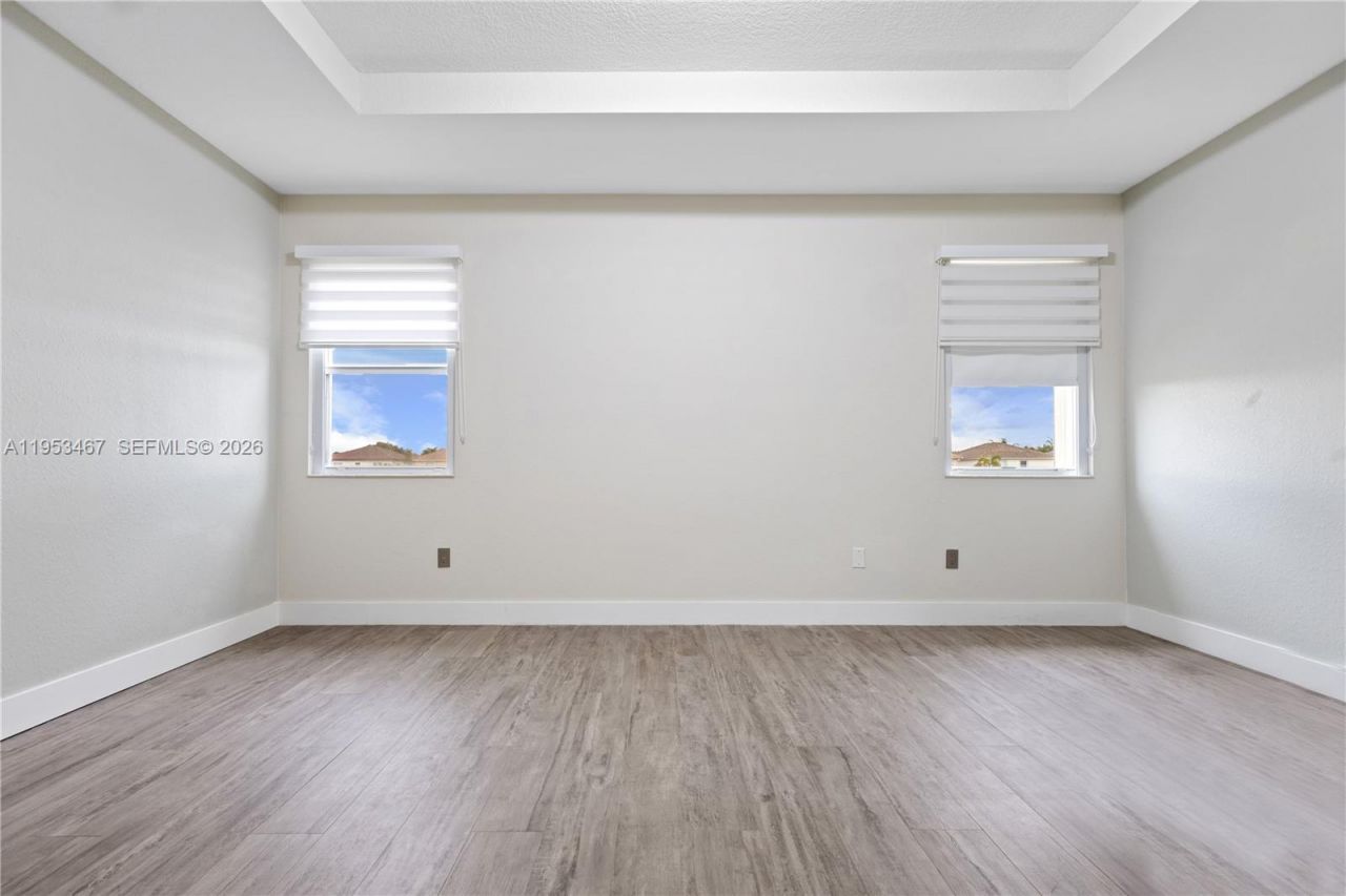 11287 NW 43rd Ter, Doral, FL 33178 Photo