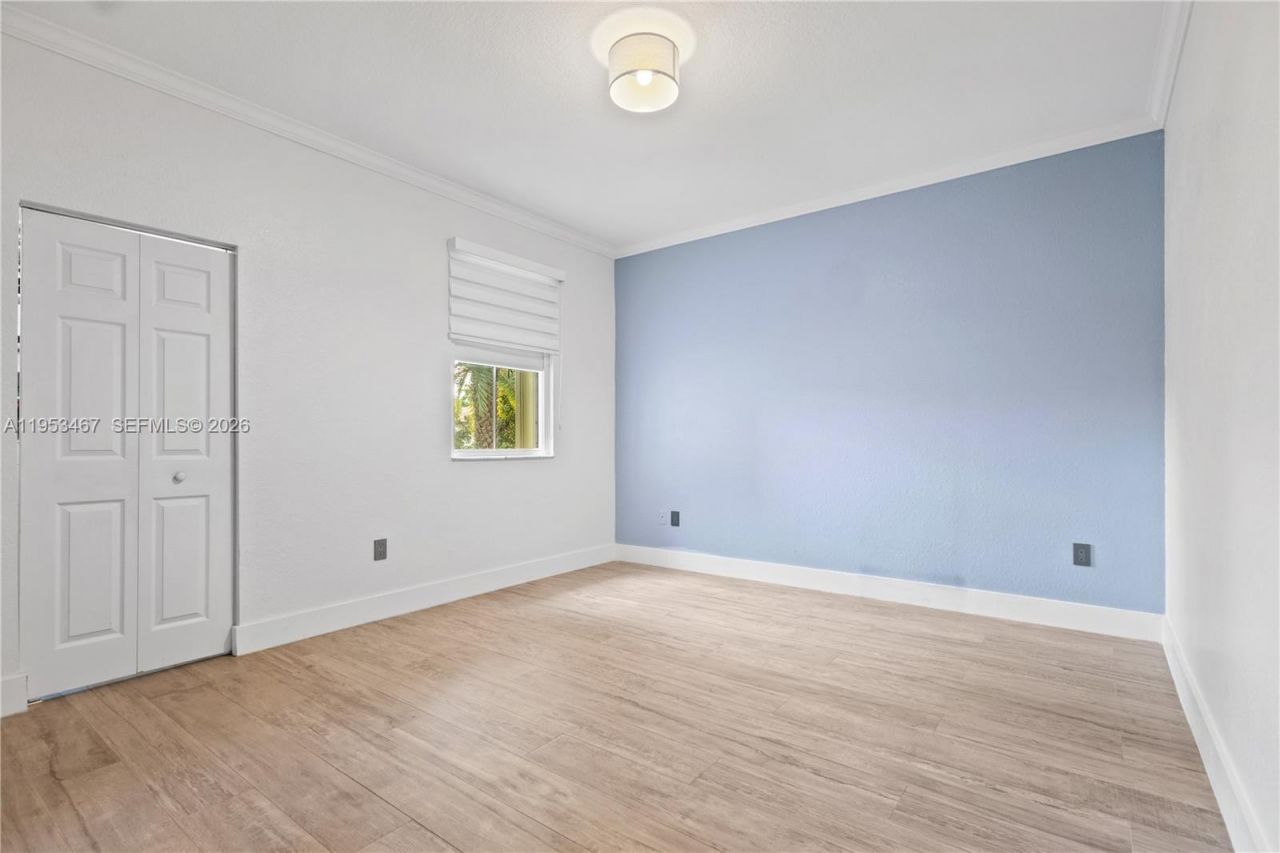 11287 NW 43rd Ter, Doral, FL 33178 Photo