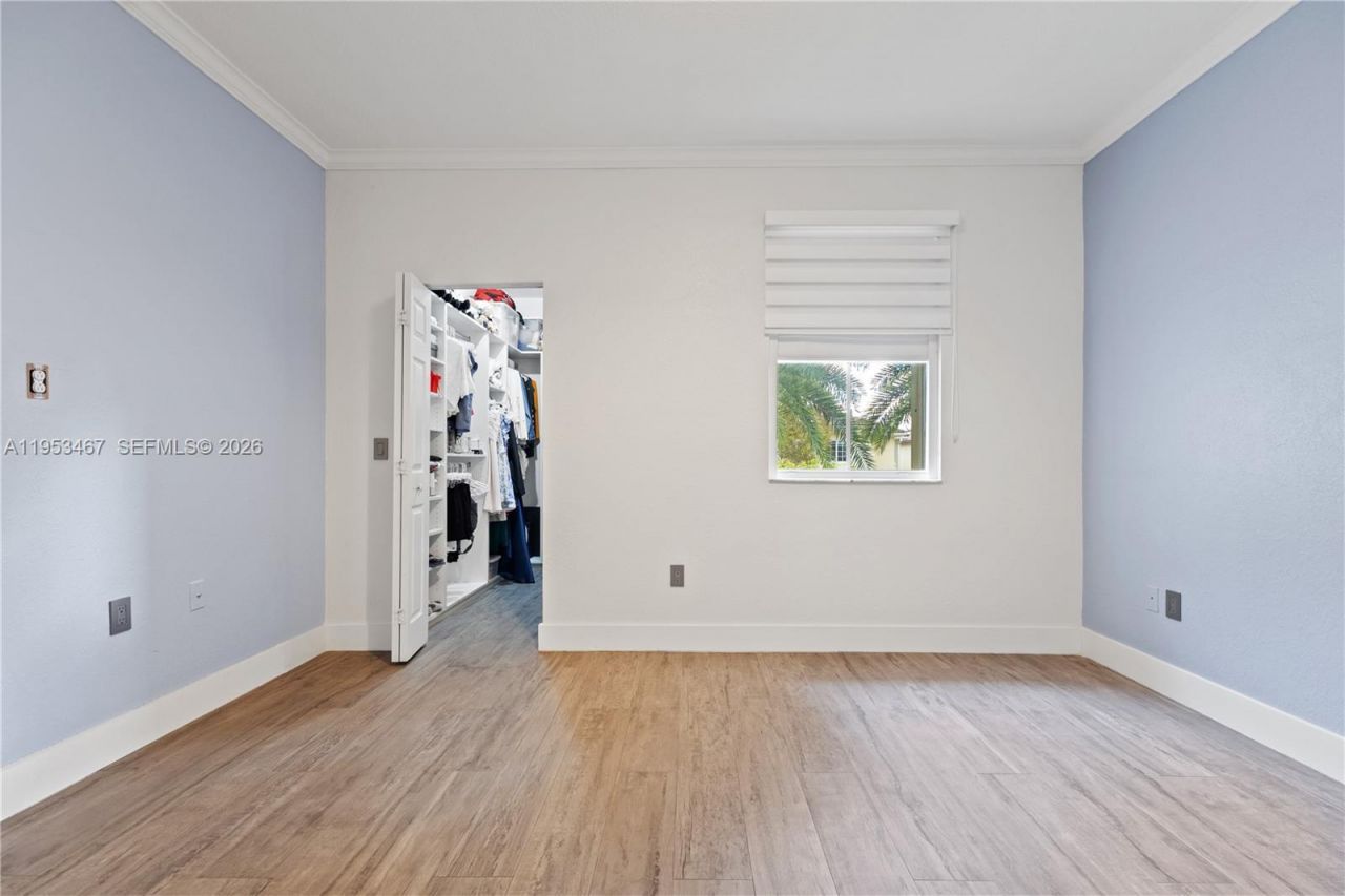 11287 NW 43rd Ter, Doral, FL 33178 Photo