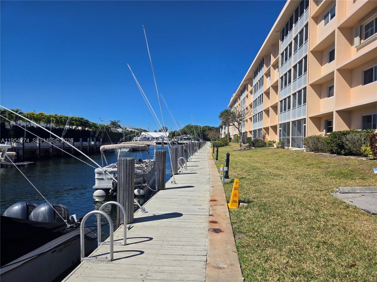 750 NE Spanish River Blvd, Unit 5050, Boca Raton, FL 33431 Photo